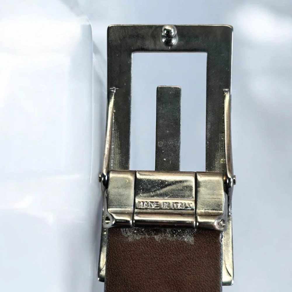 Designer Style Leather Belt (USA) Silver Tone Buckle‎ (Italy) Women Size 36 90